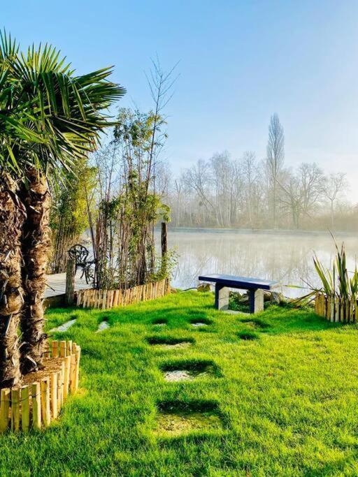 Cottage, Lodge & Spa Prouilly Luaran gambar