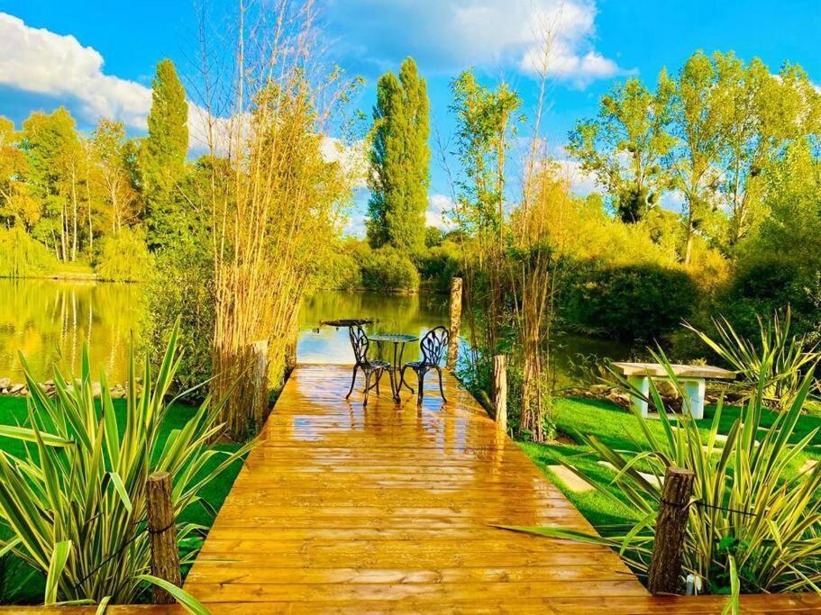 Cottage, Lodge & Spa Prouilly Luaran gambar